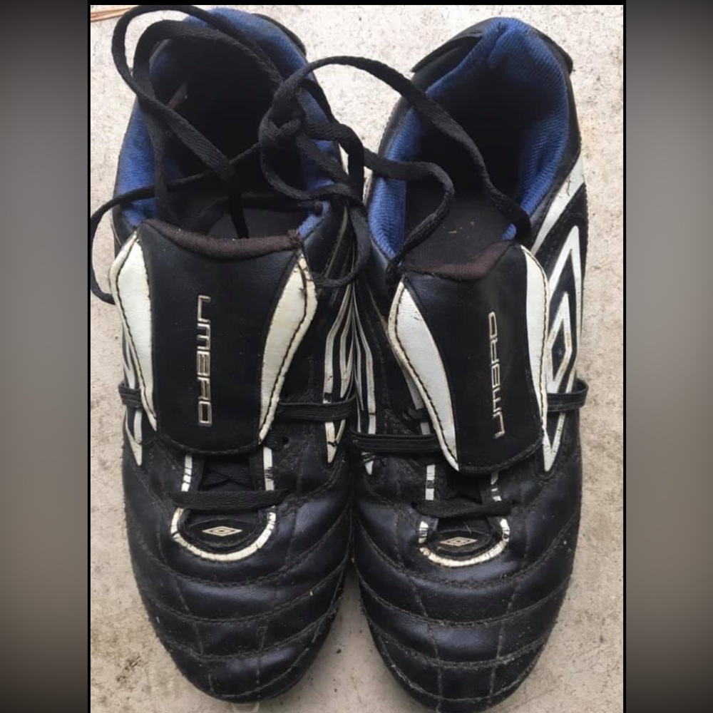 Umbro Cleats Soccer/Football size 5
